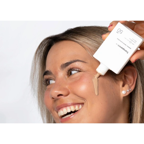 Мінеральний сонцезахисний крем з тонуючим ефектом