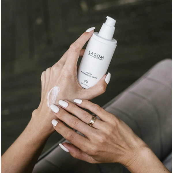 Відновлювальний крем для обличчя на ламелярній емульсіі