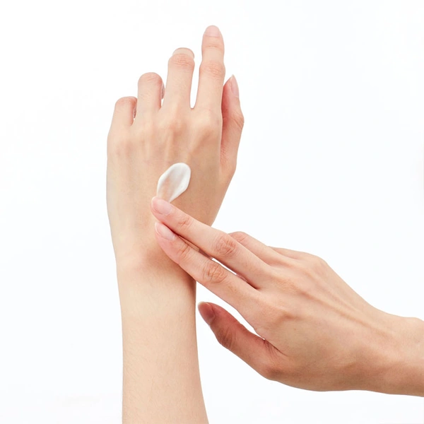 Крем для чутливої шкіри з центеллою без ефірних олій