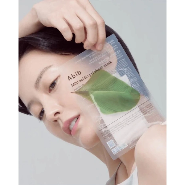 Тканинна маска з екстрактом хаутюйнії