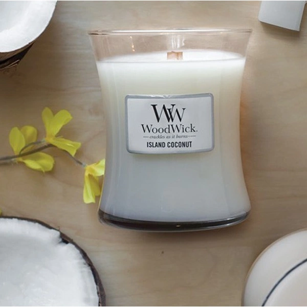 Ароматична свічка з ароматом кокоса та ананаса
