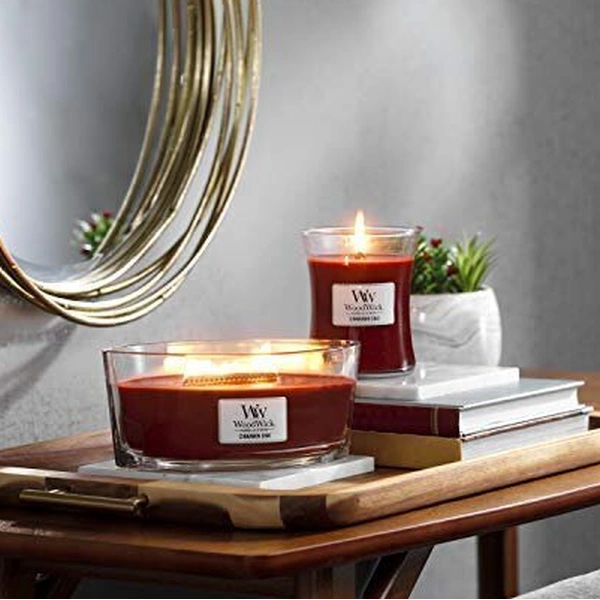 Ароматична свічка з ароматом ванілі та кориці