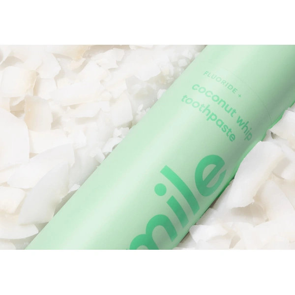 Зубна паста зі смаком кокосових вершків