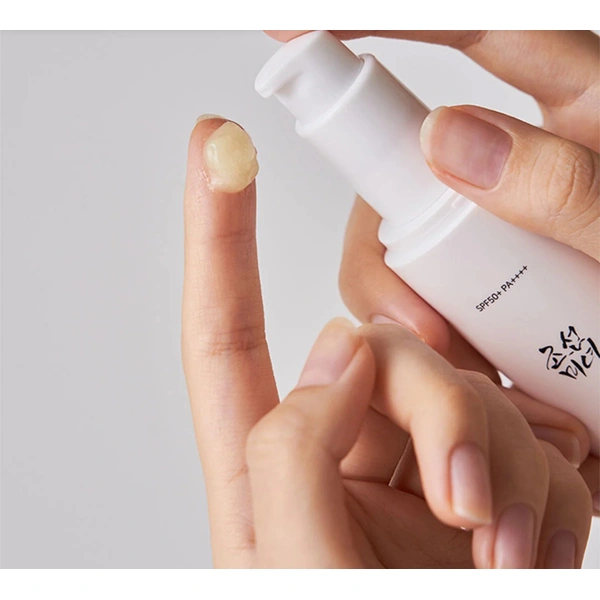 Сонцезахисна сироватка з женьшенем