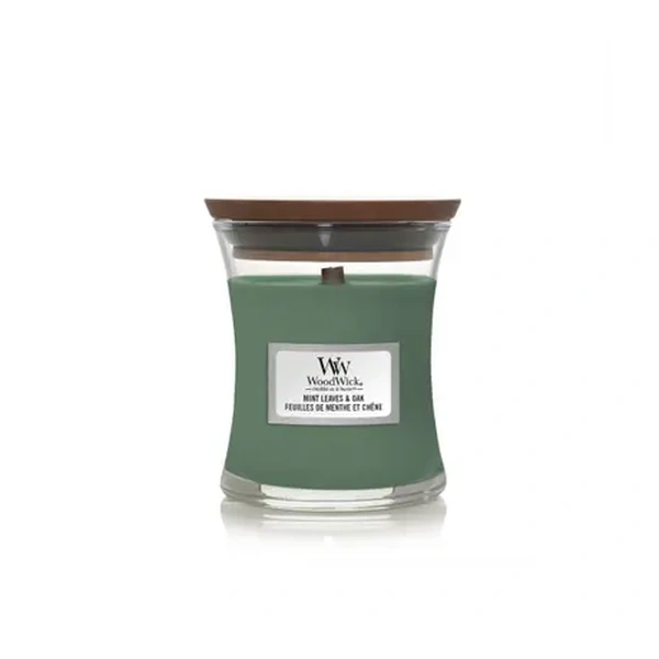 Ароматична свічка з ароматом м'яти та дуба