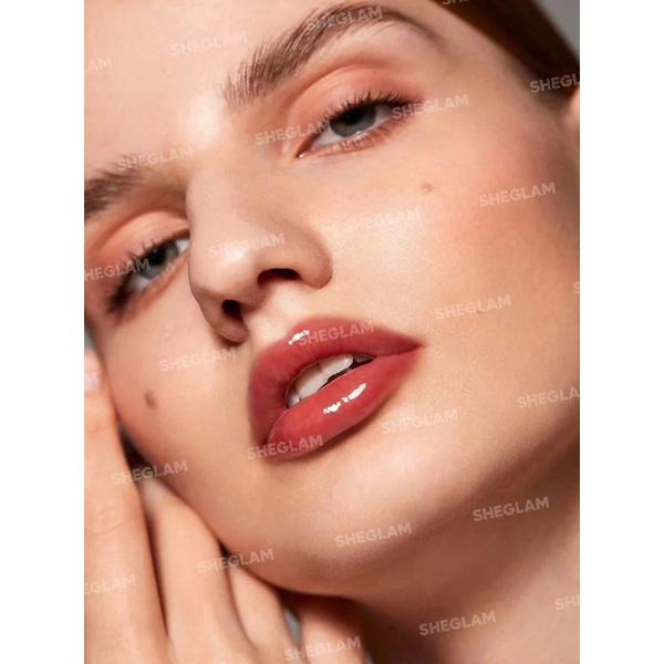 Зволожувальний блиск для губ