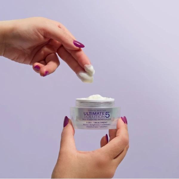 Багатофункціональний зволожувальний крем для обличчя