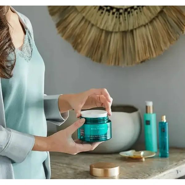 Зволожуючий крем для тіла