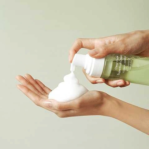 Пінка для глибокого очищення шкіри