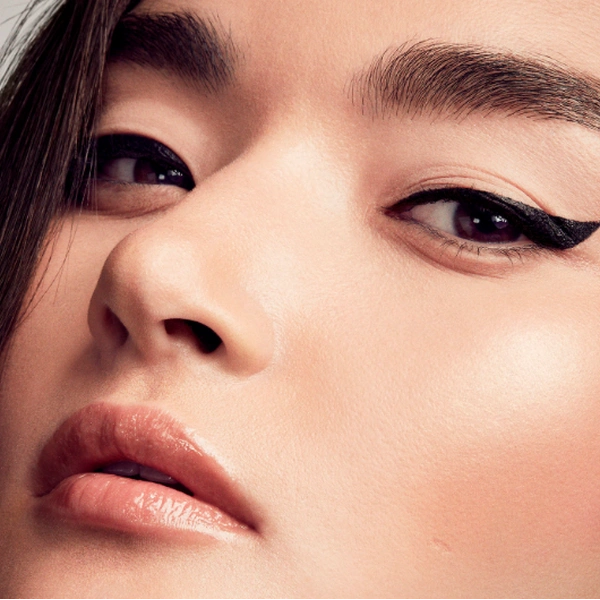 Водостійка підводка для очей