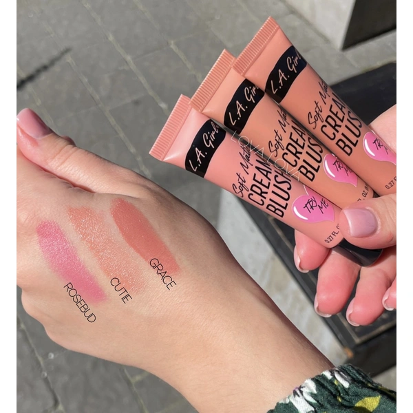 Матові кремові рум'яна