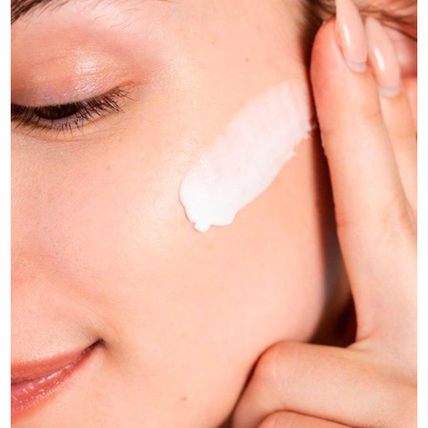 Нічний лосьйон для обличчя з бензоїл пероксидом