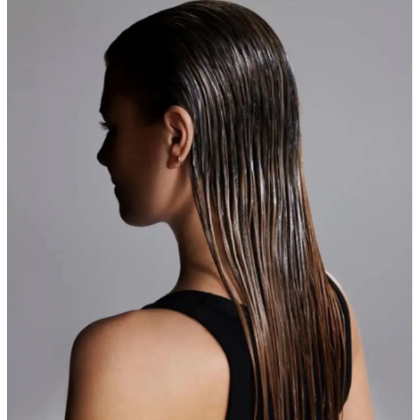 Зволожувальний кондиціонер для волосся