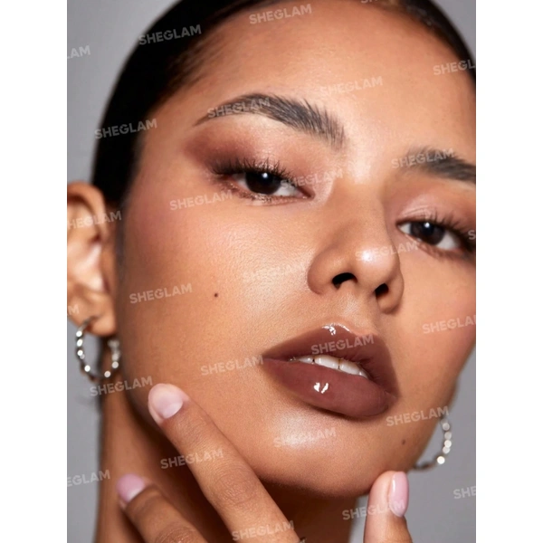 Зволожувальний блиск для губ