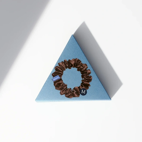 Шовкова резинка середнього розміру