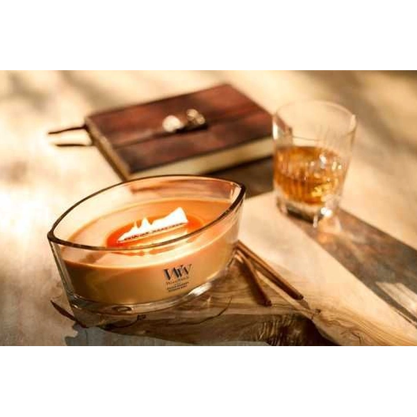 Ароматична свічка з ароматом медового віскі та копченого дерева