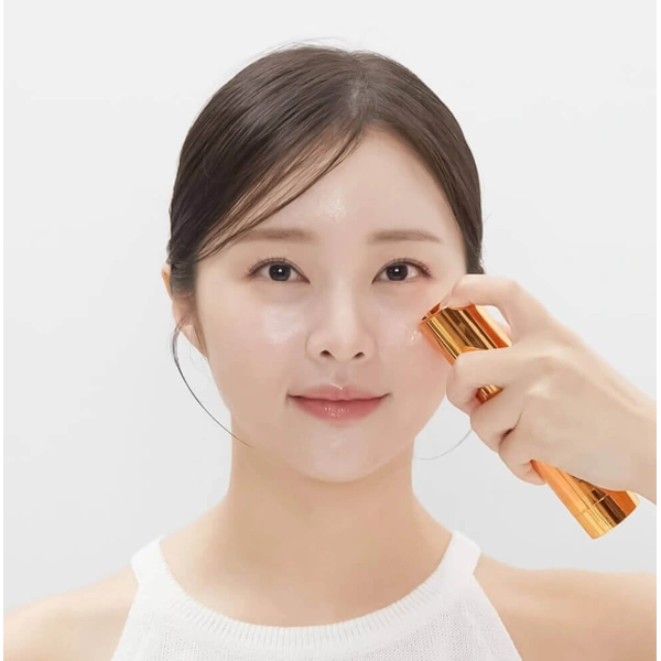 Сироватка-бустер з мікроголками та вітаміном С