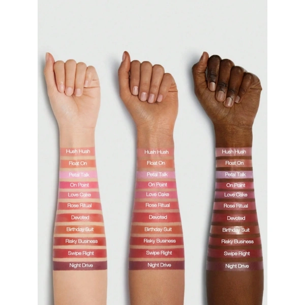 Рідкі рум'яна для обличчя