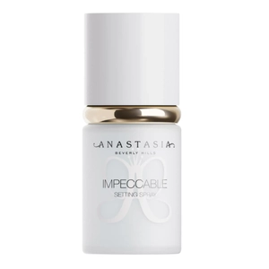 Фіксуючий спрей для макіяжу з матуючим ефектом у міні форматі