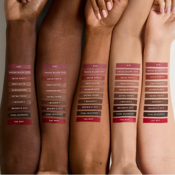 Кремовий олівець для губ