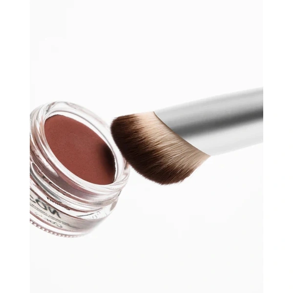 Пензлик для рум'ян чи контурингу