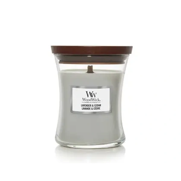 Ароматична свічка з ароматом лаванди і кипариса