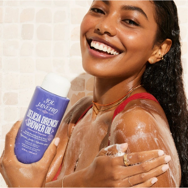 Зволожувальна олійка для душу