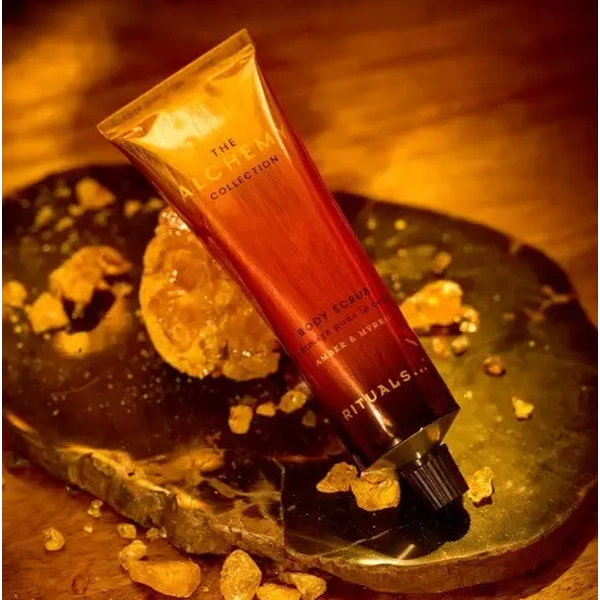 Пастоподібний скраб для тіла