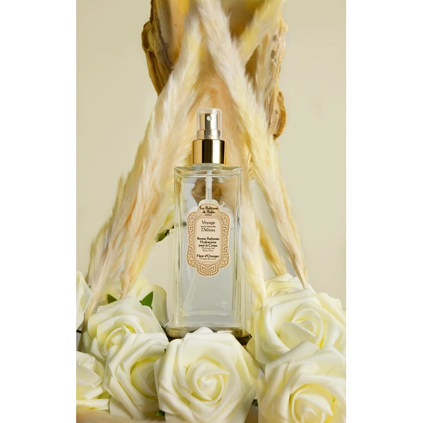 Зволожуючий спрей для тіла з ароматом цвіту апельсина