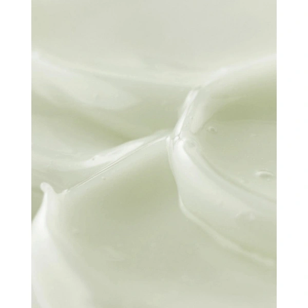 Освітлювальна сироватка з вітаміном С та центелою азіатською