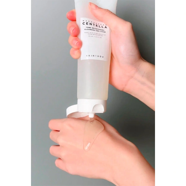 Пінка для вмивання з центеллою азіатською