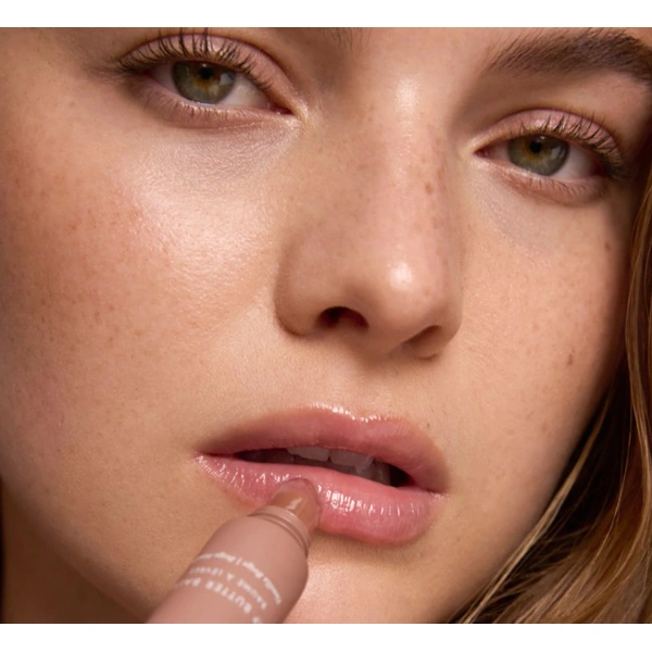 Зволожуючий бальзам для губ