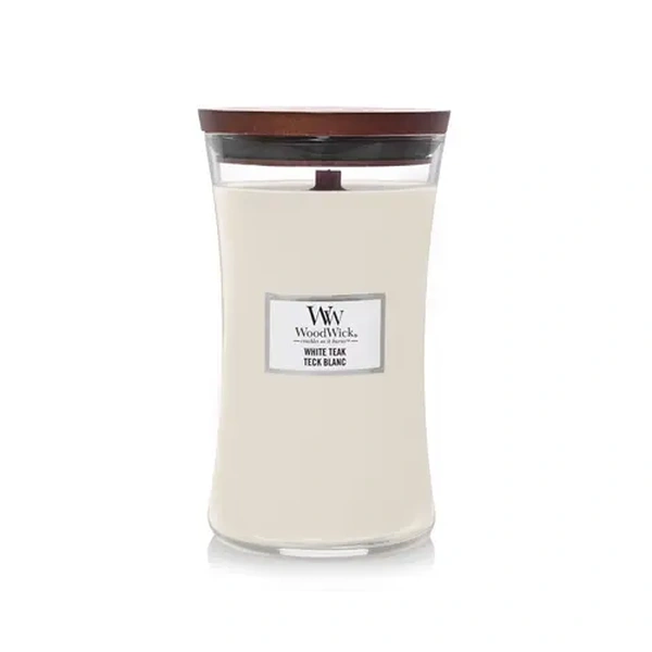 Ароматична свічка з ароматом сандалового дерева і дуба