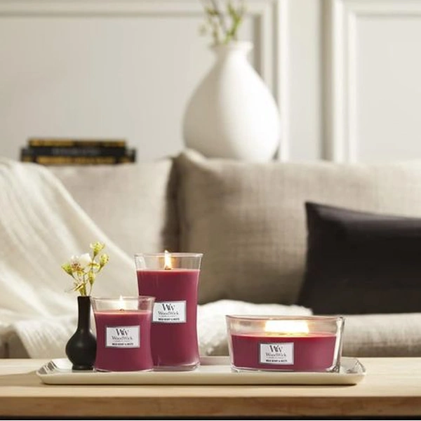 Ароматична свічка з ароматом соковитої черешні