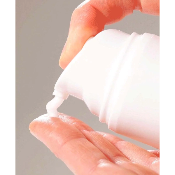 Незмивна маска для молекулярного відновлення волосся