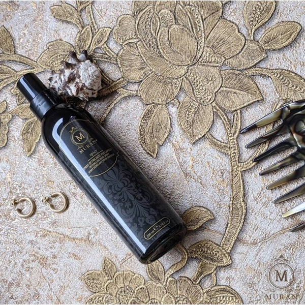 Фіксуючий спрей для волосся