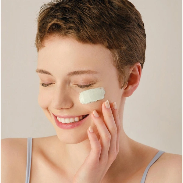 Очищувальна маска з глиною та спіруліною