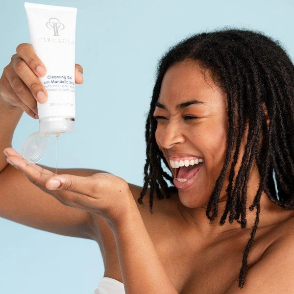 Гель для очищення шкіри з мигдалевою кислотою