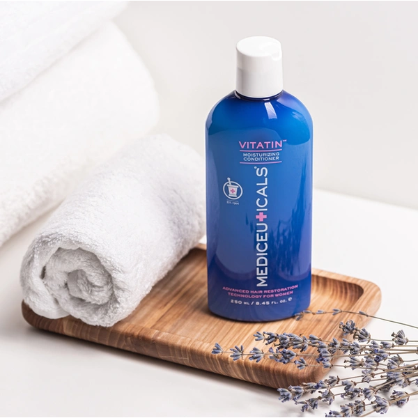 Зволожувальний невагомий кондиціонер для жінок