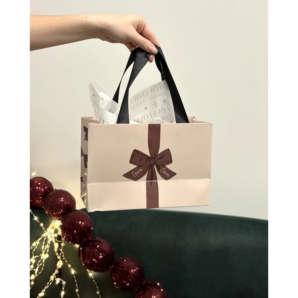 Подарунковий пакет середнього розміру