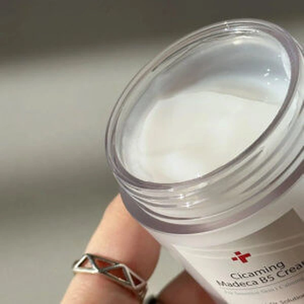 Заспокійливий крем з центелою і пантенолом