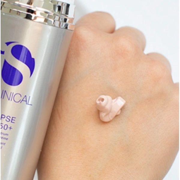 Сонцезахисний крем з тонуючим ефектом