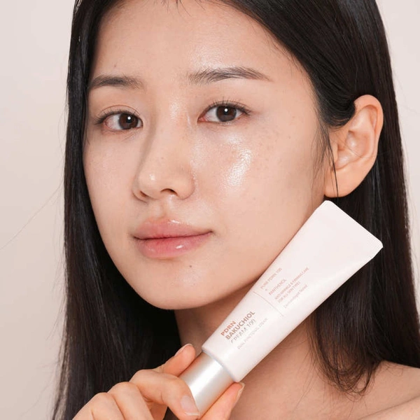 Регенеруючий крем з полінуклеотидами та бакучіолом