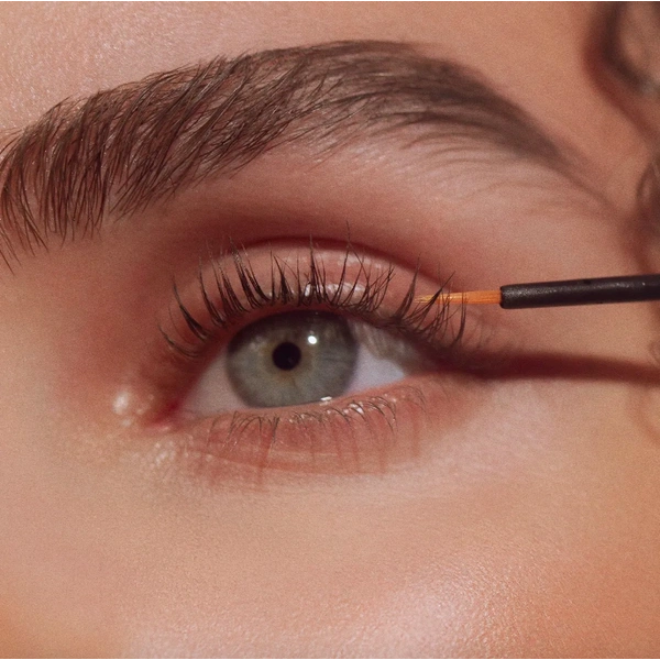 Сироватка-кондиціонер для вій для чутливих очей