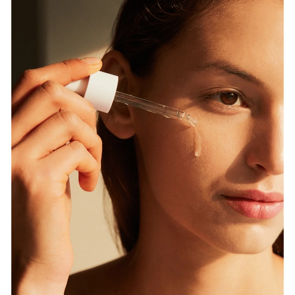 Заспокійлива ампульна сироватка з екстрактом центели