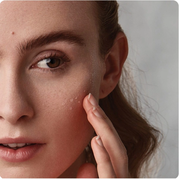 Антиоксидантна сироватка з ліпідним вітаміном С для шкіри навколо очей