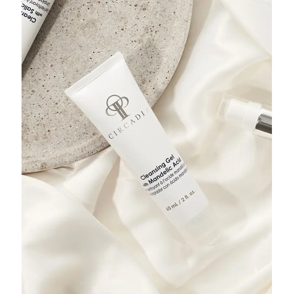 Гель для очищення шкіри з мигдалевою кислотою у міні форматі