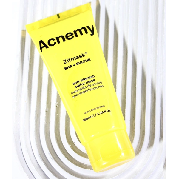 Сірчана маска для обличчя