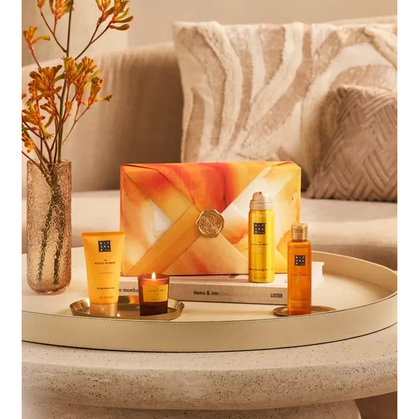 Подарунковий набір (гель-пінка для душу+крем+свічка+олійка для душу)