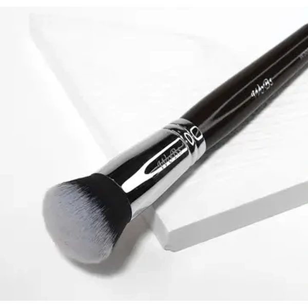 Пензик для нанесення тону та жирної корекції з синтетичного волокна